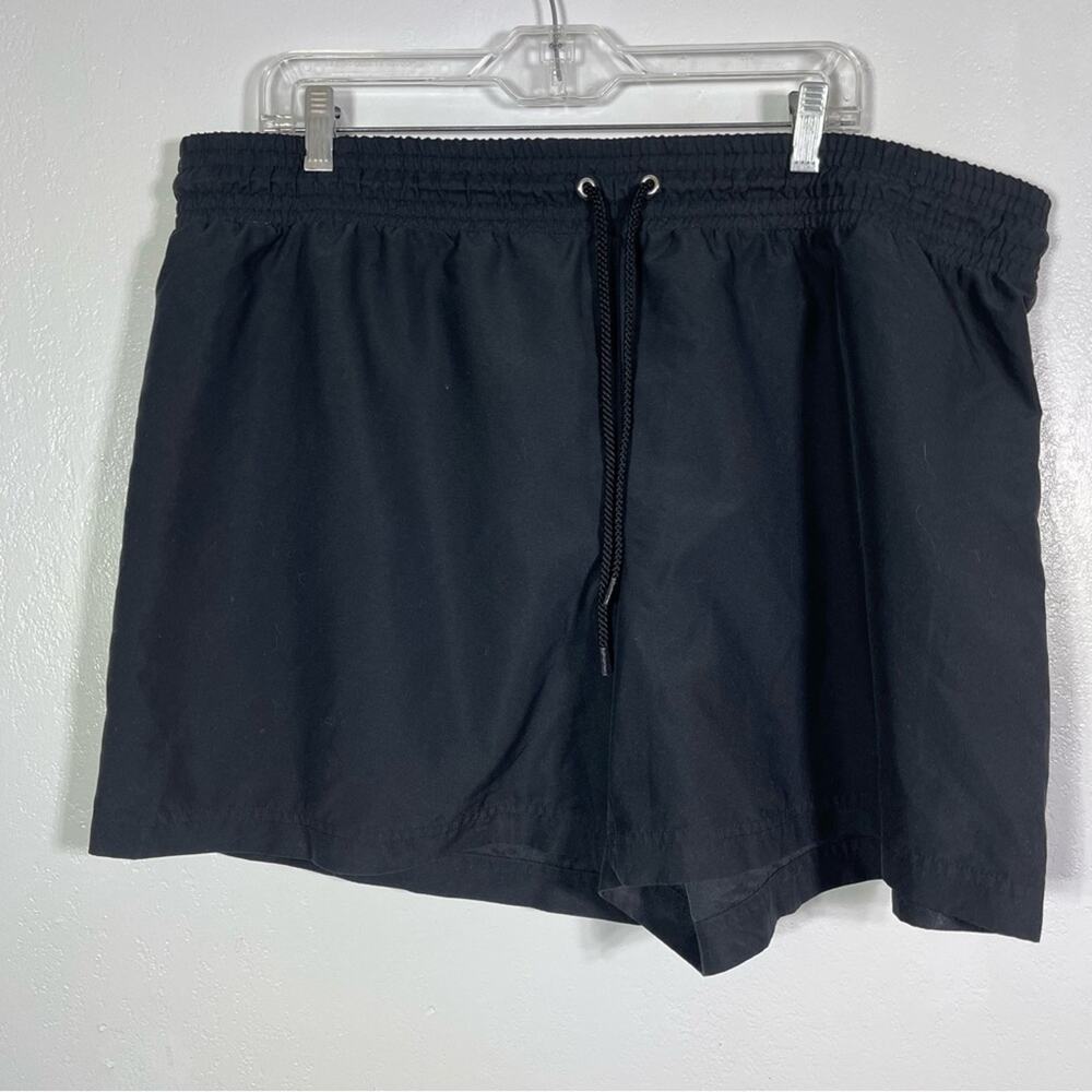 Merona, Black Elastic Waist Shorts. Size 20W/22W. In excellent condition!